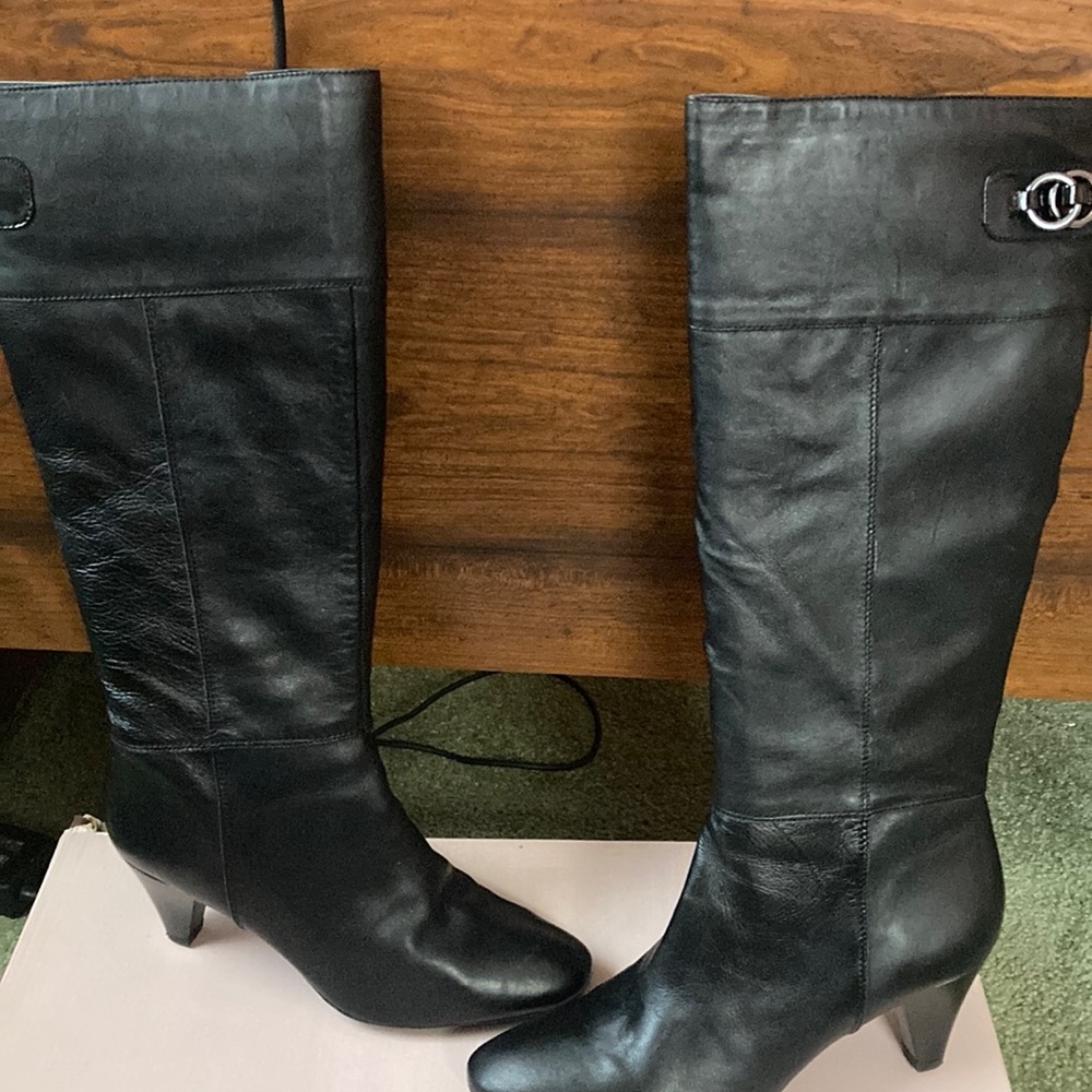 Bandolino leather boots